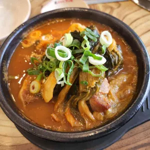 토박이감자탕 사진