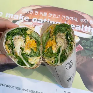 샐러디 사진