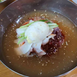 설쌈냉면 사진