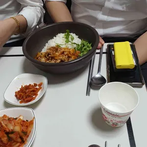 옆구리터질뻔한김밥 사진
