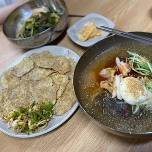 전주냉면 사진