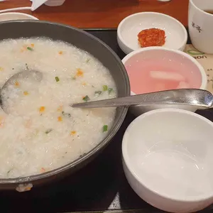 본죽 사진