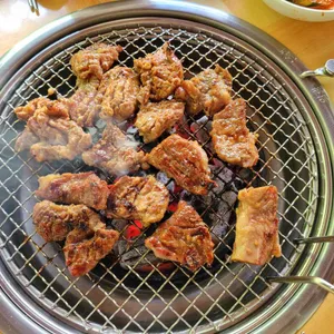 폭포숯불돼지갈비 사진