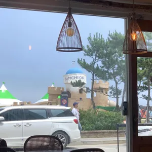카페 얼 리뷰 사진