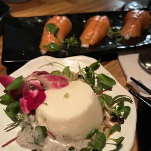 요비 사진