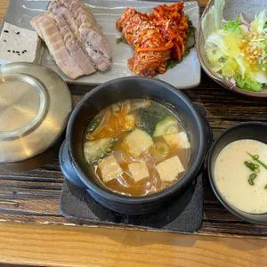 명지첫집  사진