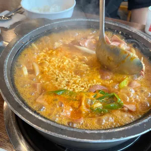 석기정돌솥부대찌개 사진