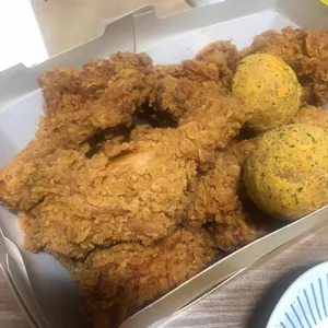 BHC치킨 사진