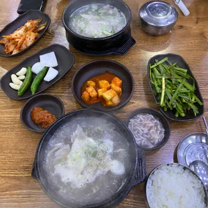 초량돼지국밥 사진