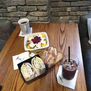 일리에 콩브레 리뷰 사진