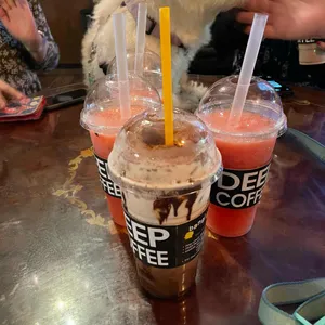 딥커피 사진