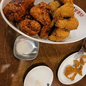 쌀통닭 사진