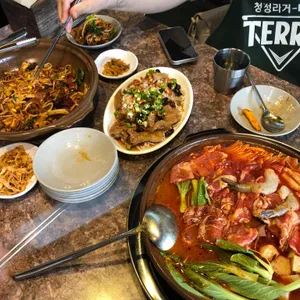 두만강샤브샤브 사진