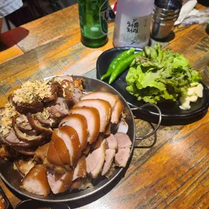홍능족발 왕십리 사진