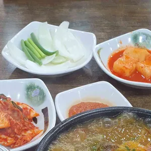 황제소고기국밥 사진