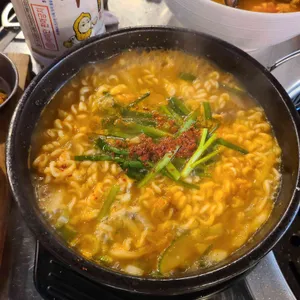 래돈 사진