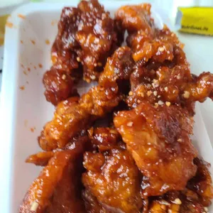 윙스치킨 사진