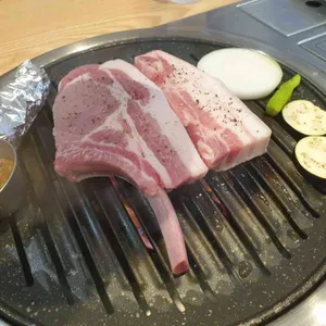 열두달제주흑돼지 사진
