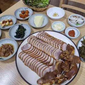 궁중왕족발 대표 사진