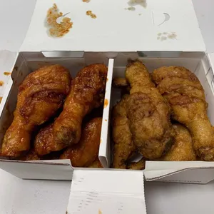 교촌치킨 사진