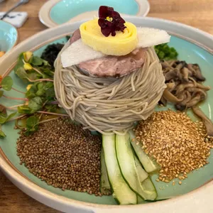 오월의 꽃수저 사진