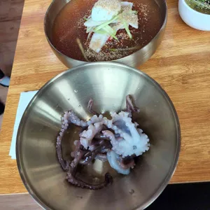 소인애 낙지냉면 사진