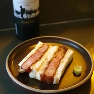 브네 사진