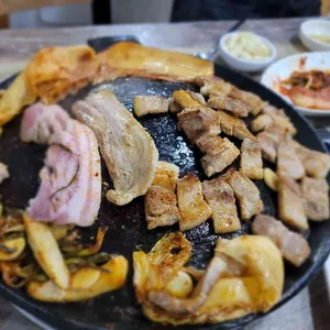 고기굽는그집 사진