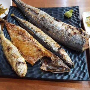 사랑이네 연탄불 생선구이 사진