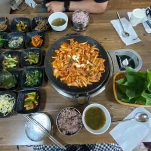 강변마을 사진