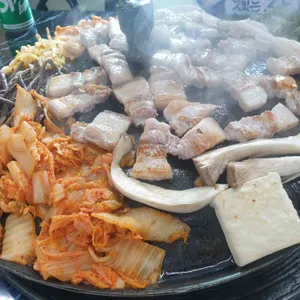 고향솥단지삼겹살 사진