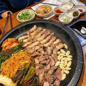 꽃돼지식당 리뷰 사진