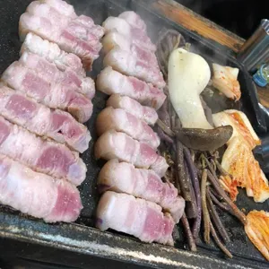 본돈 사진