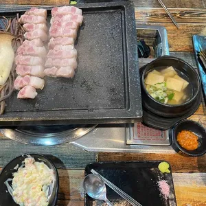 본돈 사진
