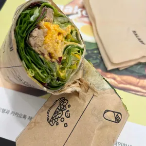 샐러디 사진