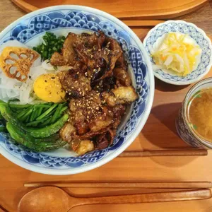 덮밥장사장 사진
