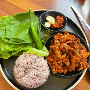 비상식탁 사진