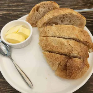 유니스의 정원 리뷰 사진