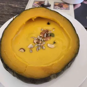 유니스의 정원 리뷰 사진