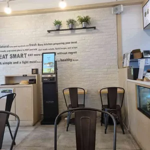 샐러디 리뷰 사진