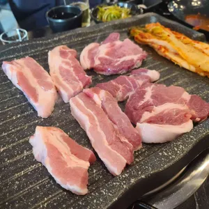 성일식당 아들네 사진