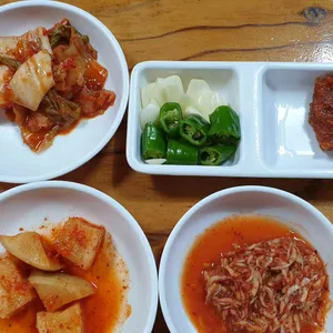 명산식당 사진
