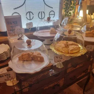 카페기와 사진