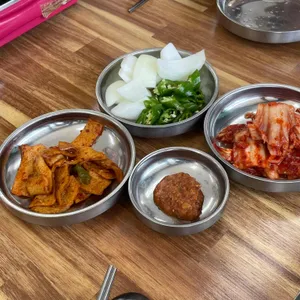 3부자뚝배기 사진