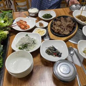 운산채 옛날 쌈밥 사진