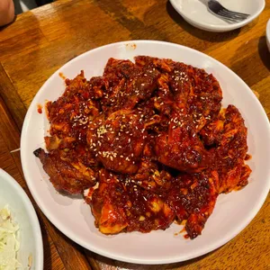 금강바베큐치킨 사진