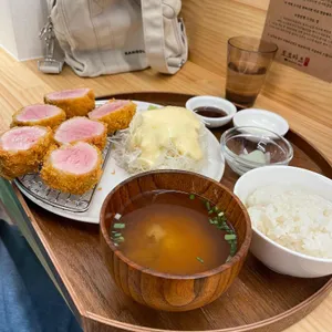 토모카츠 리뷰 사진
