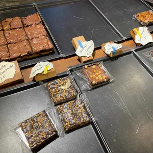 쿠라우니 리뷰 사진