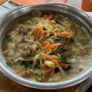 행운조개구이칼국수 리뷰 사진
