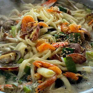 행운조개구이칼국수 리뷰 사진